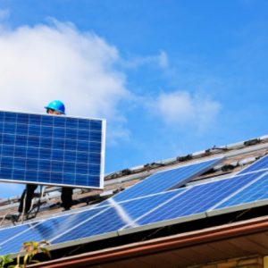 5 normes à respecter pour une installation solaire autonome