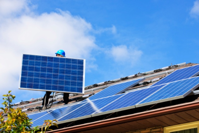 5 normes à respecter pour une installation solaire autonome